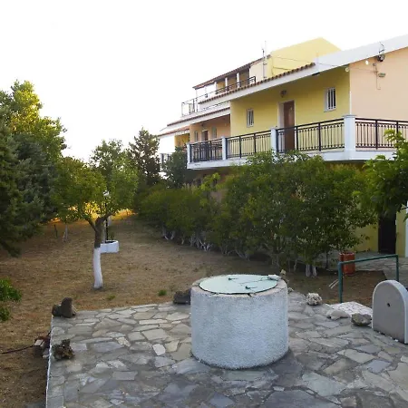 Sunny Flats Apartment Lixouri