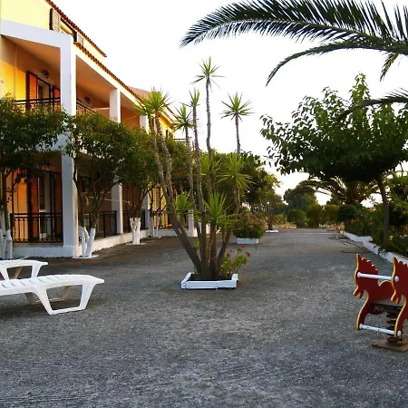 Sunny Flats Lixouri